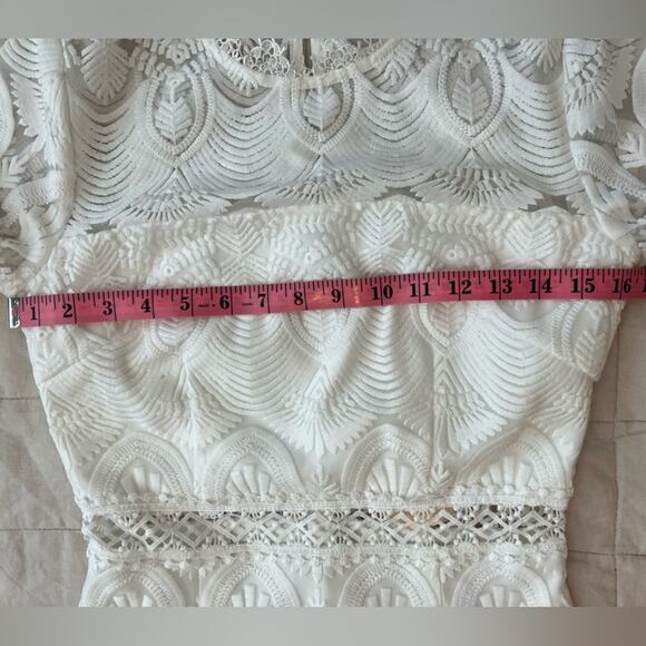 NWT Two Sisters White Lace Long Sleeve Mini Dress - 4 - Picture 8 of 11